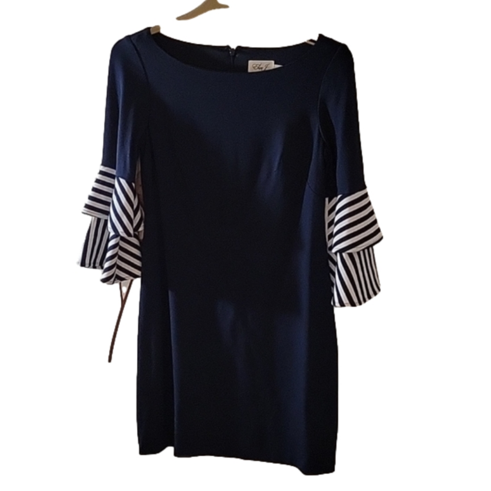 ELIZA J NAVY WITH NAVY & WHITE STRIPES BELL SLEEVES IN SIZE 6